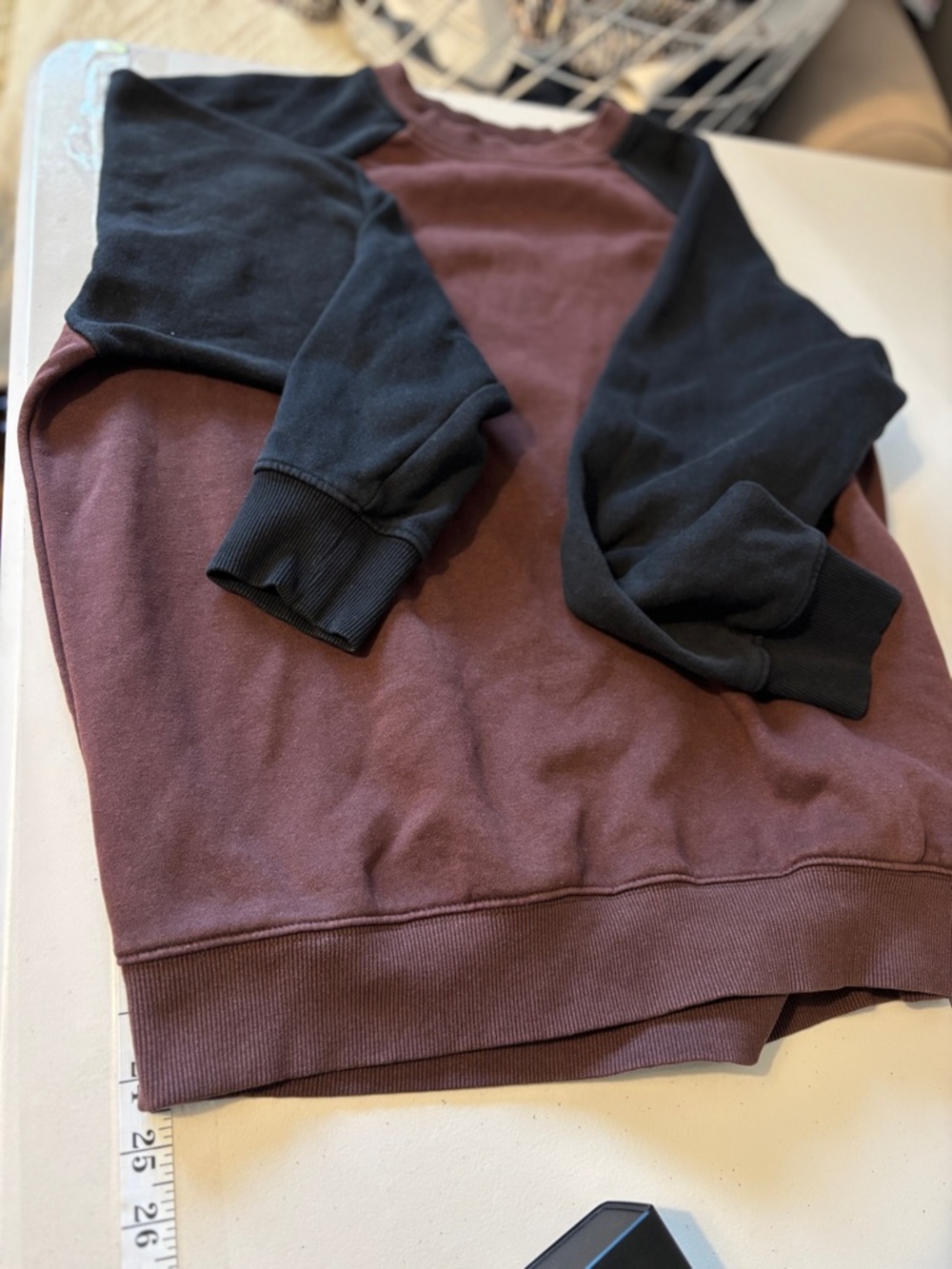 Volcom Mens Brown Crewneck Sweatshirt Size Small Raglan Sleeves Skate Streetwear - Picture 11 of 11